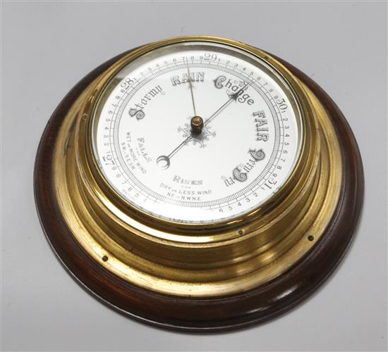 A ships barometer, diameter 26cm